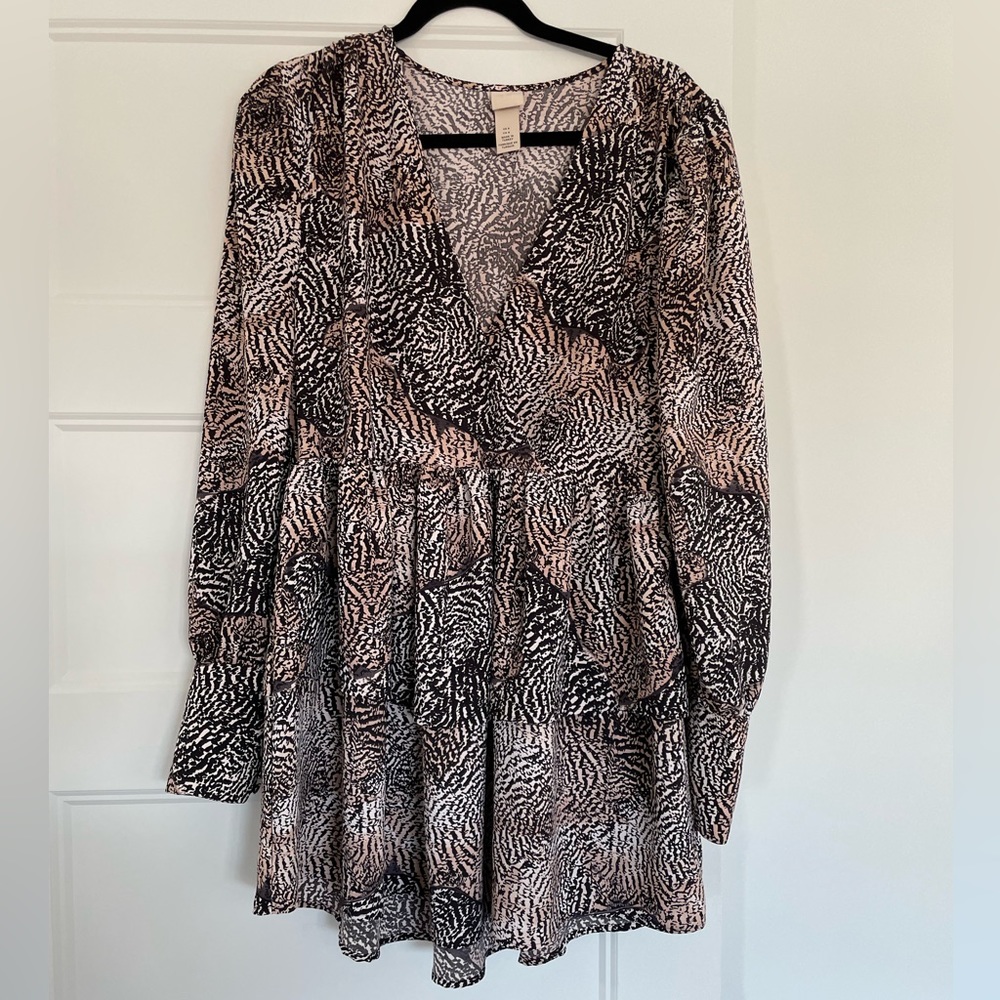 H&M dress in animal print size 8 NWOT